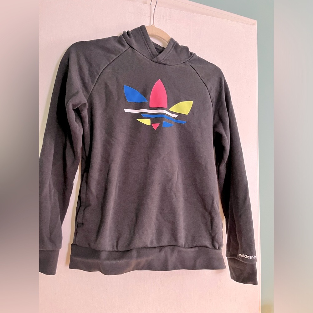 Adidas 90 era neon logo